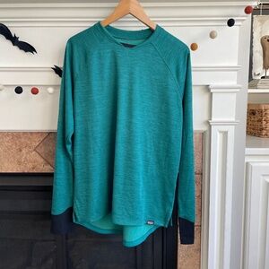 Patagonia men’s long sleeve shirt large